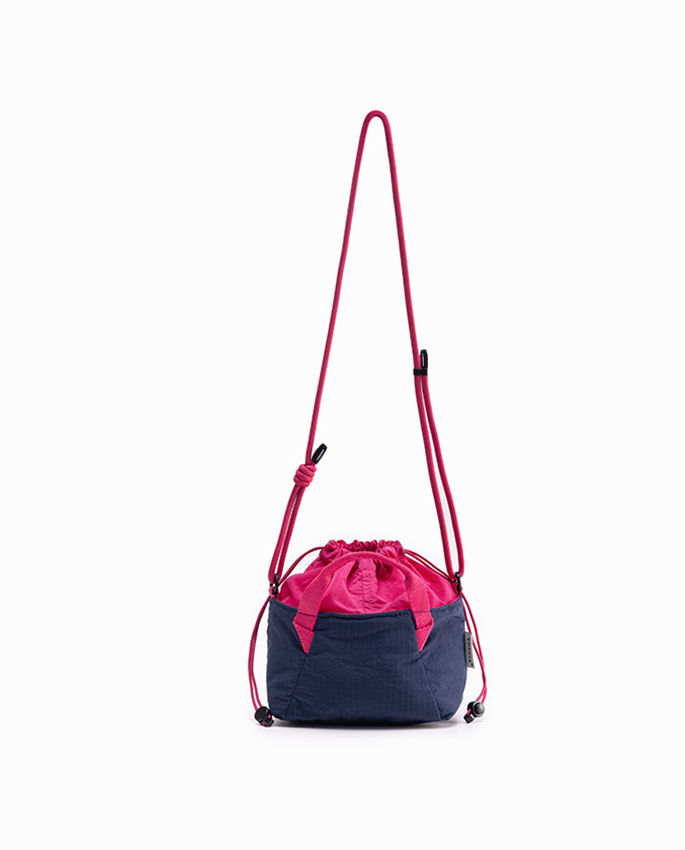 CUTESY MINI TOTE IN NAVY