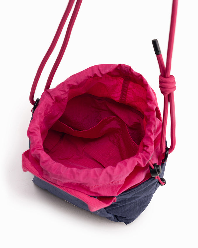CUTESY MINI TOTE IN NAVY