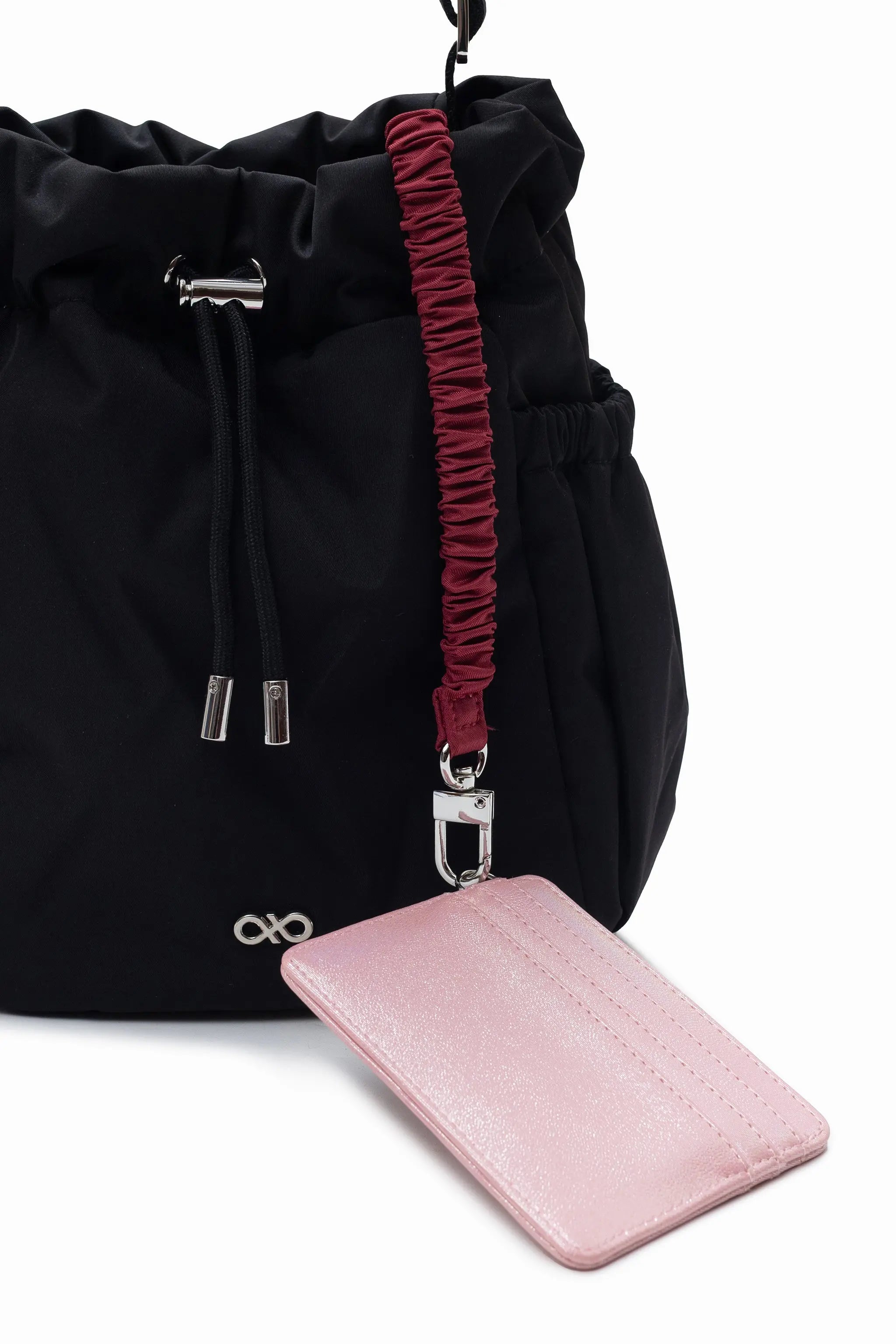 COSY LUXE BUCKET BAG IN JET BLACK