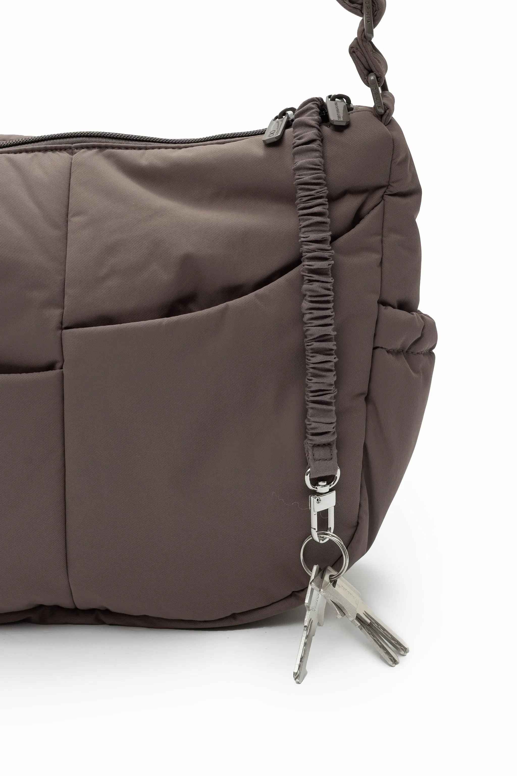 SIGNATURE POCKET CROSSBODY BAG 2.0 IN POSH TAUPE