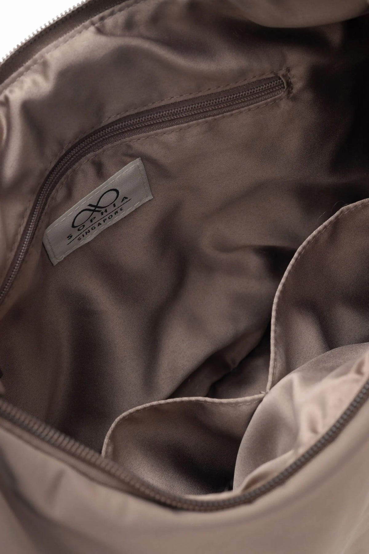 COSY LUXE L CRESCENT BAG 2.0 IN TAUPE