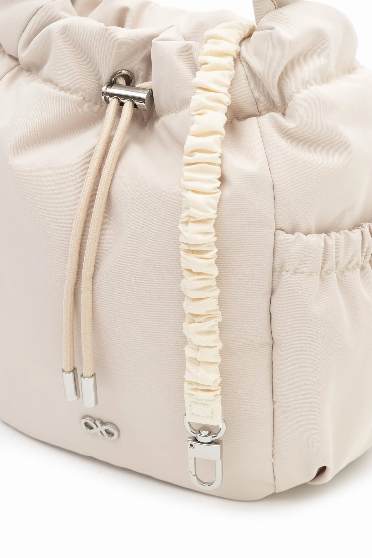 MINI COSY LUXE BUCKET BAG IN OAT