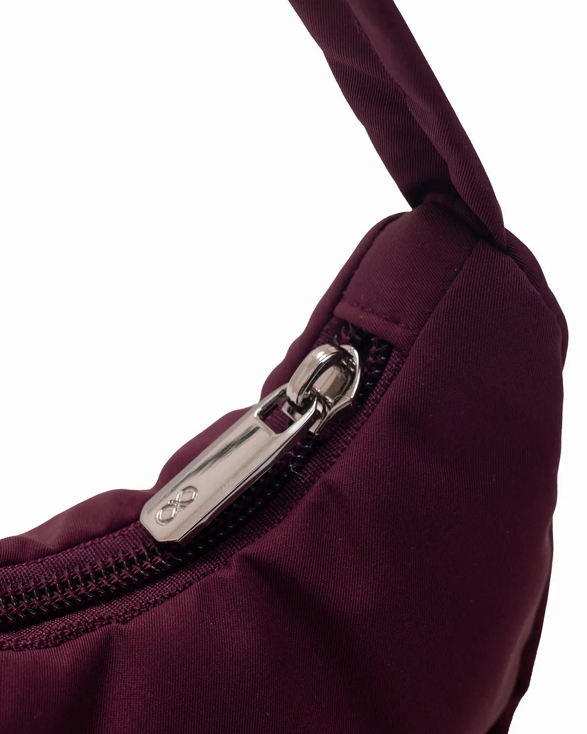 NANO POUCH IN WINE