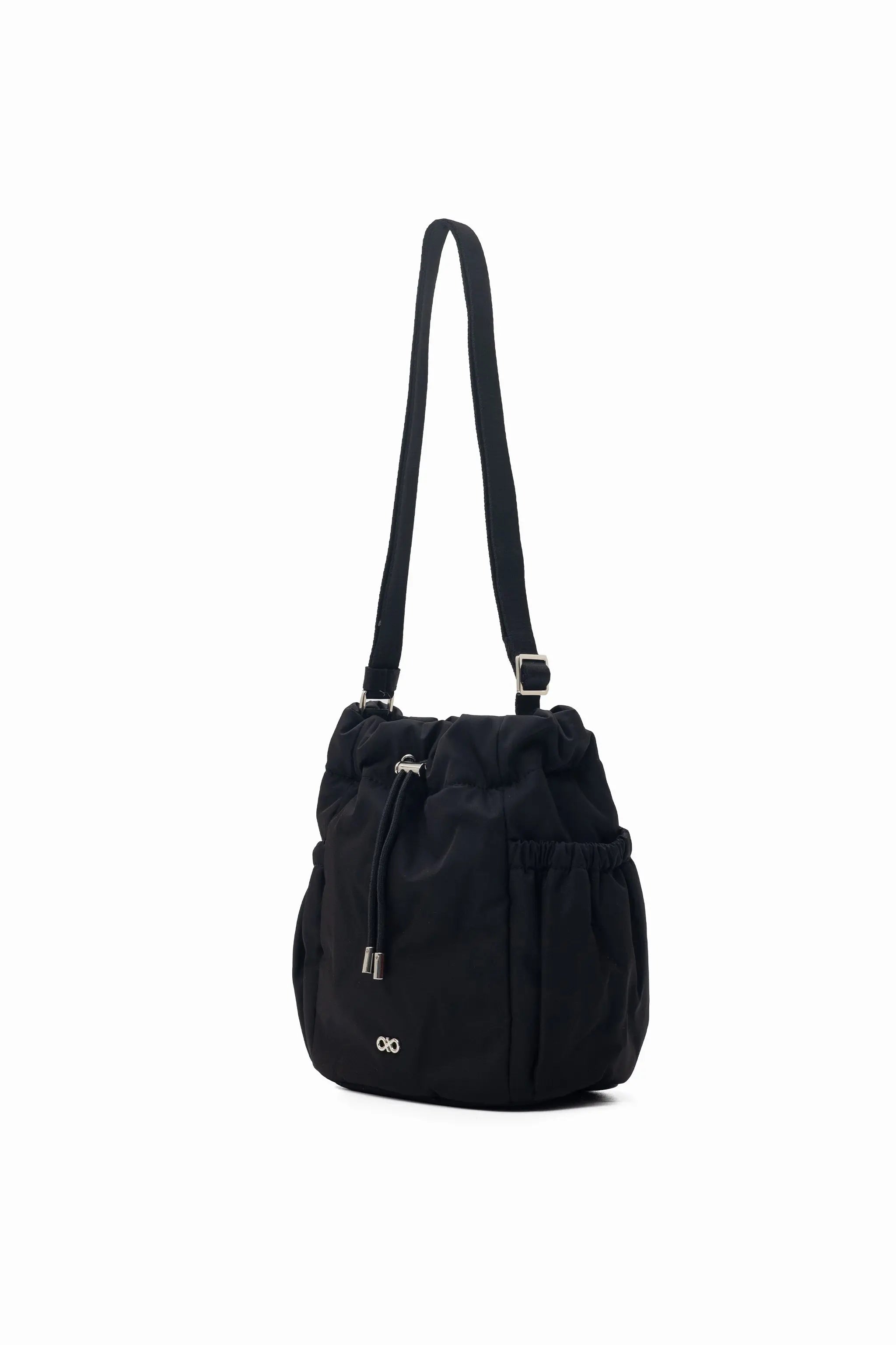 COSY LUXE BUCKET BAG IN JET BLACK