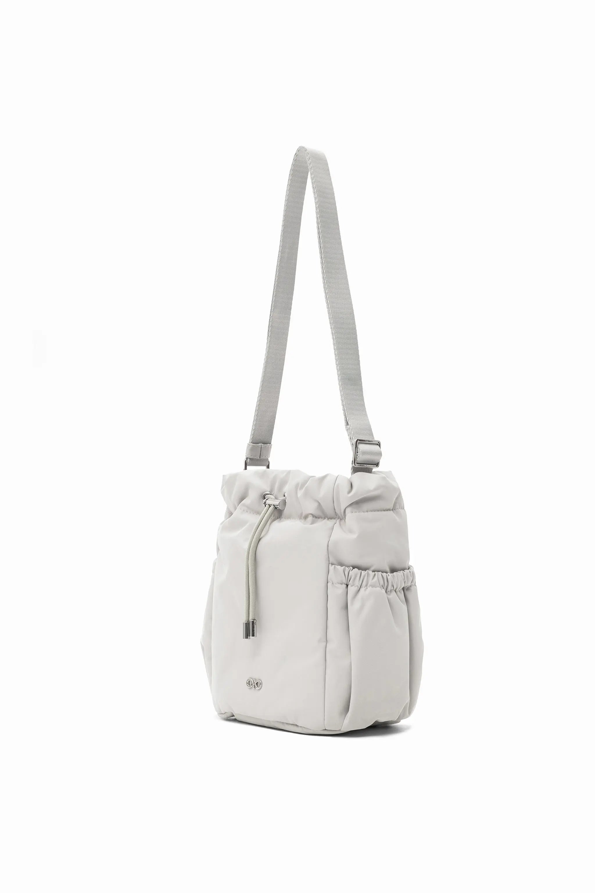 COSY LUXE BUCKET BAG IN DOVE GREY