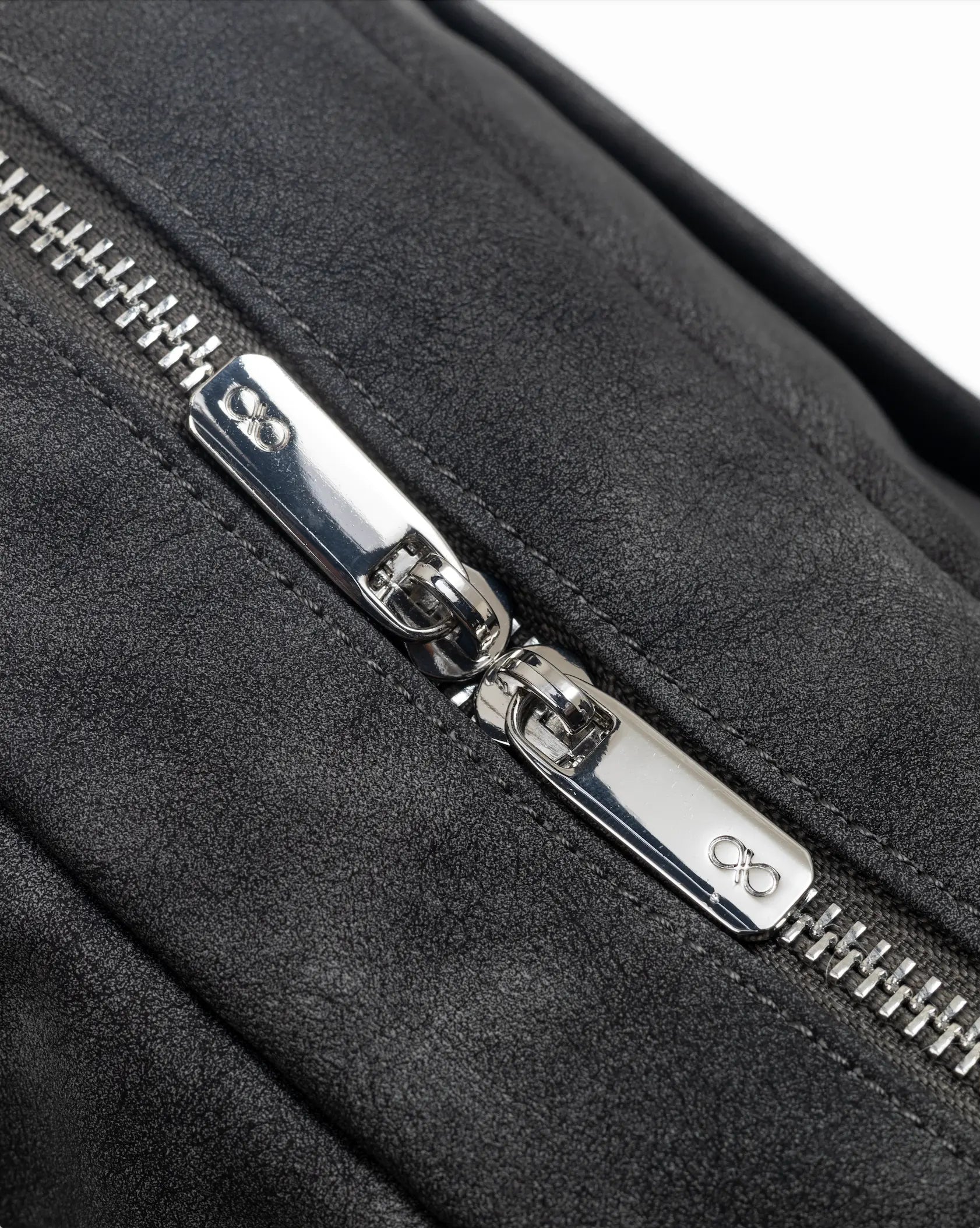 EVERYDAY CITY TOTE BAG IN ECLIPSE