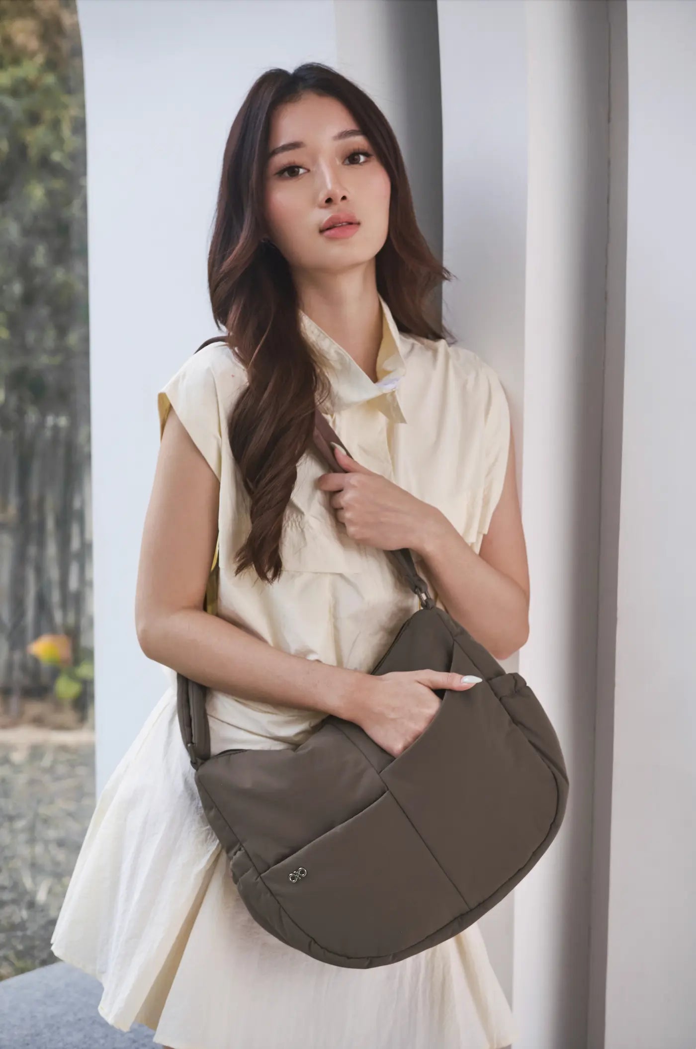 SIGNATURE POCKET CROSSBODY BAG 2.0 IN POSH TAUPE