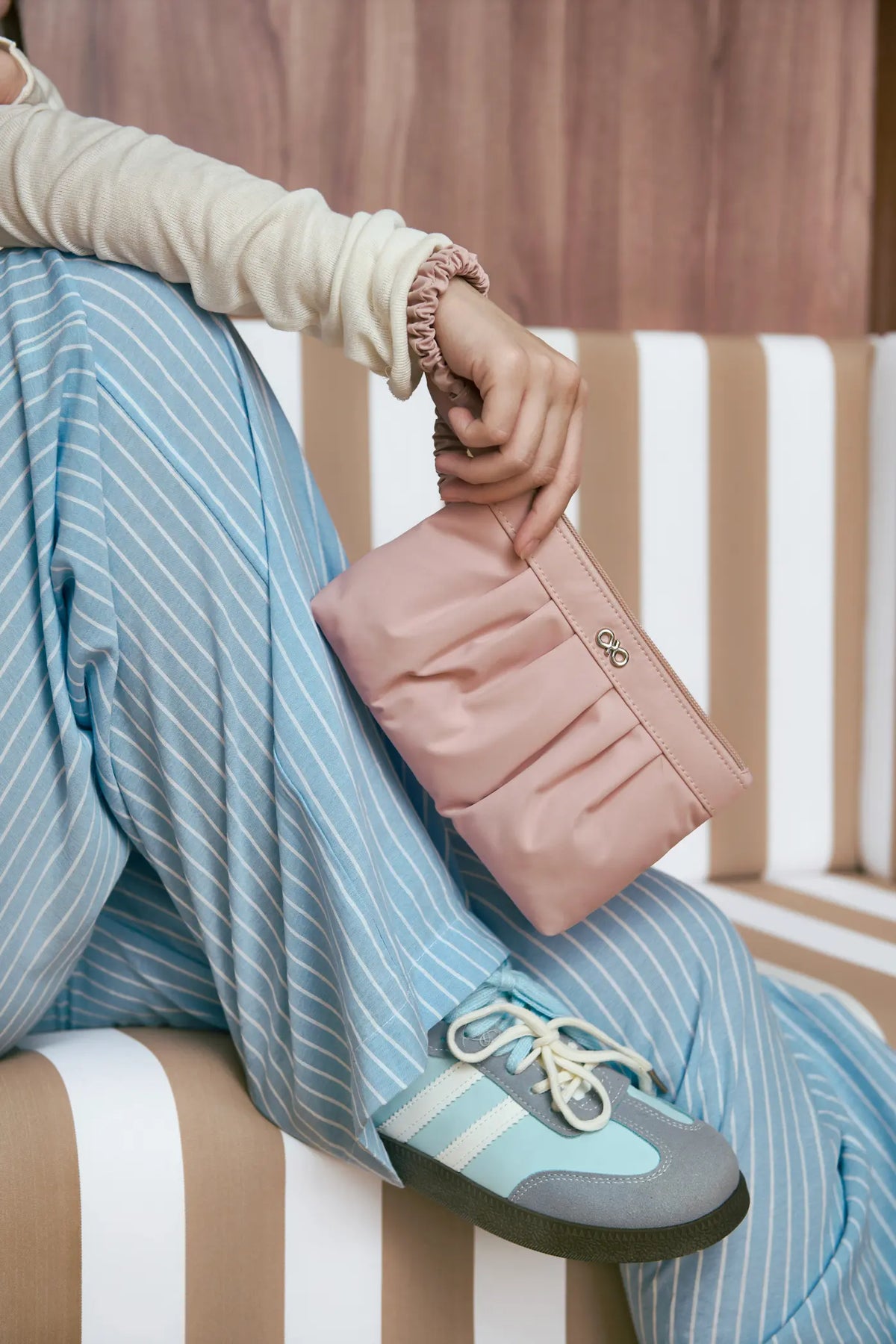 THE DAILY WRISTLET IN MACARON