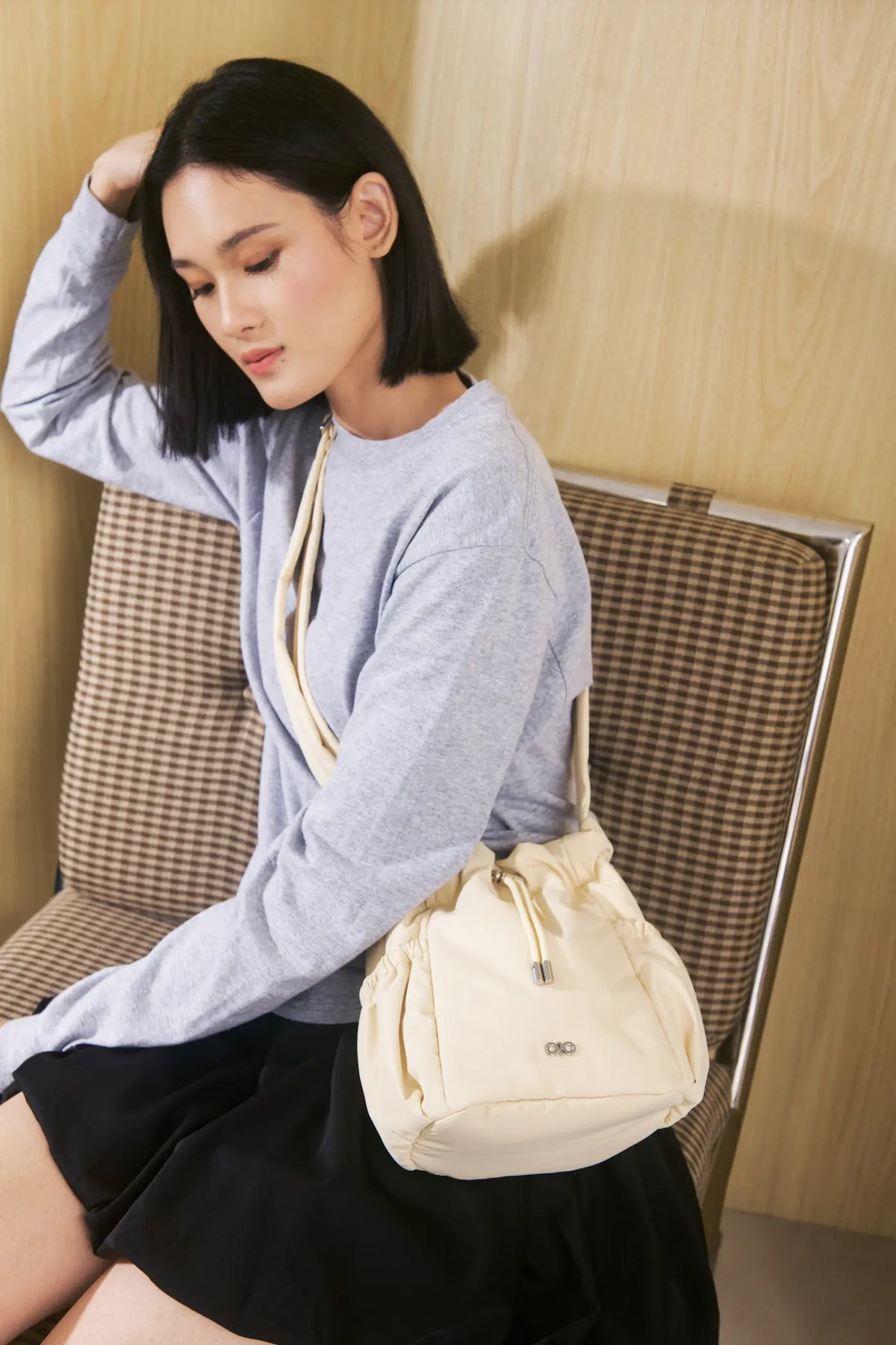 MINI COSY LUXE BUCKET BAG IN BUTTER