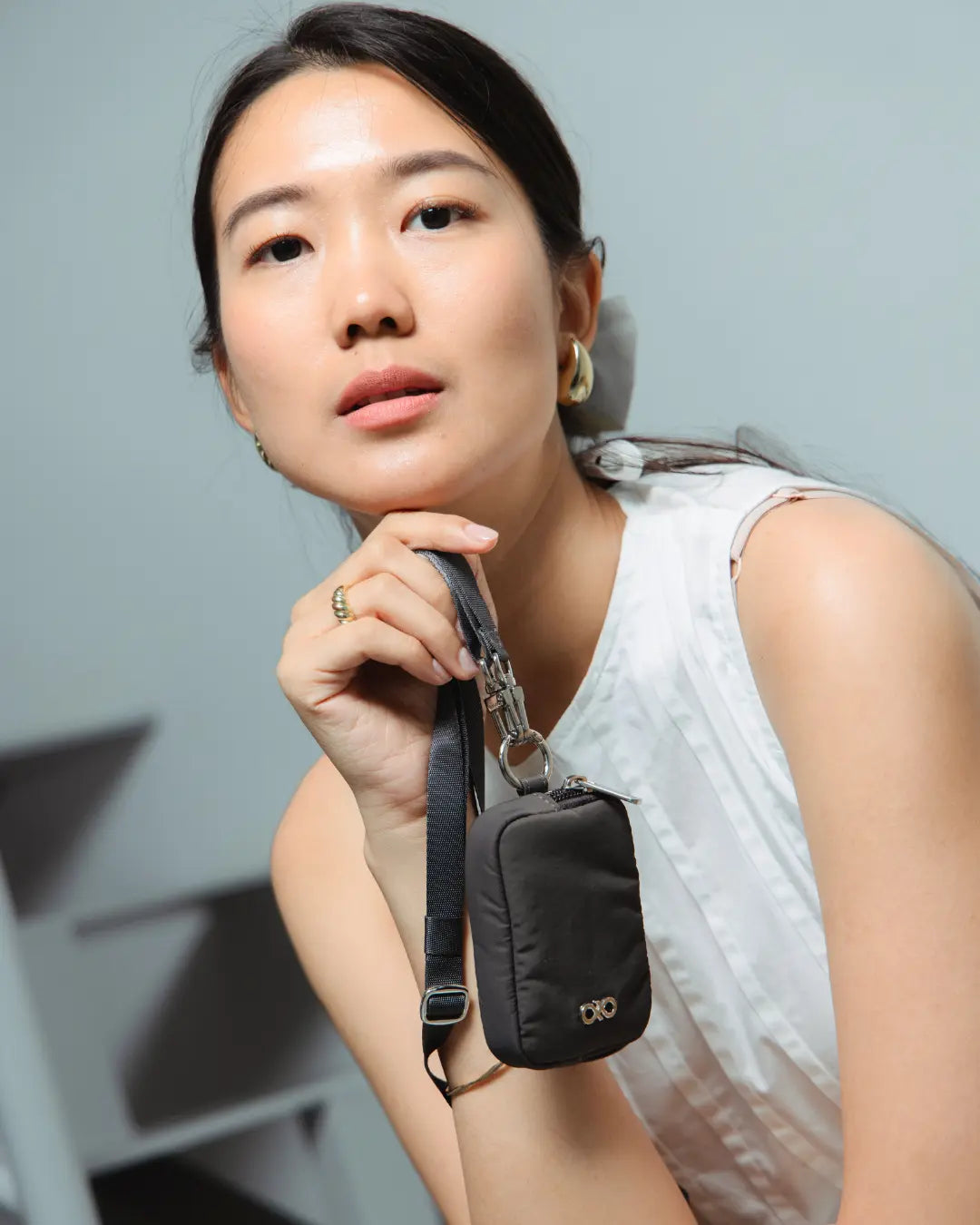 CARDHOLDER LANYARD IN GRAPHITE TSL Singapore