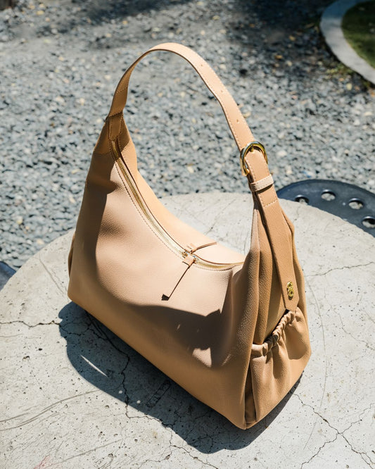 HERA HOBO BAG IN HAZELNUT