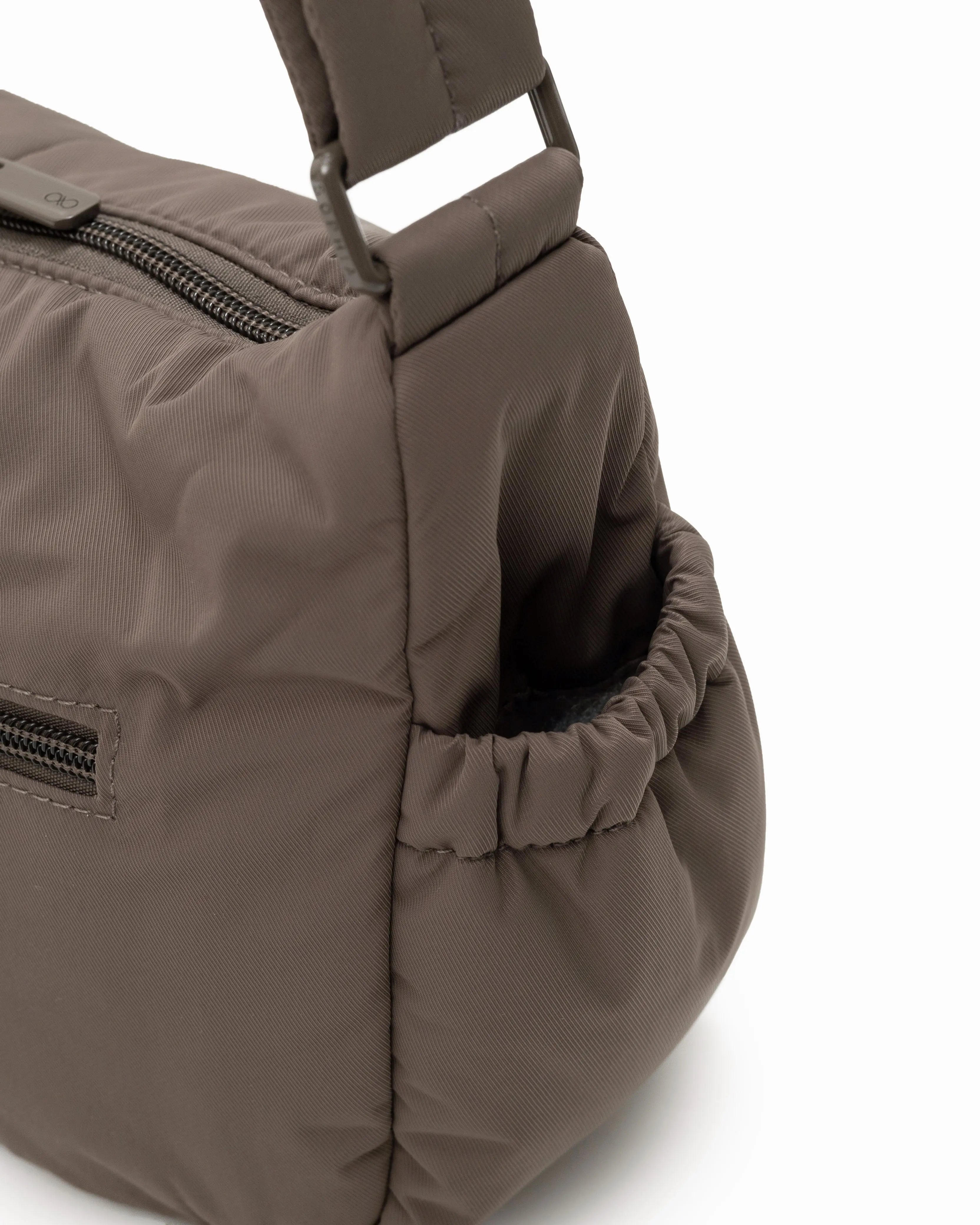 MINI SIGNATURE POCKET CROSSBODY BAG IN POSH TAUPE 