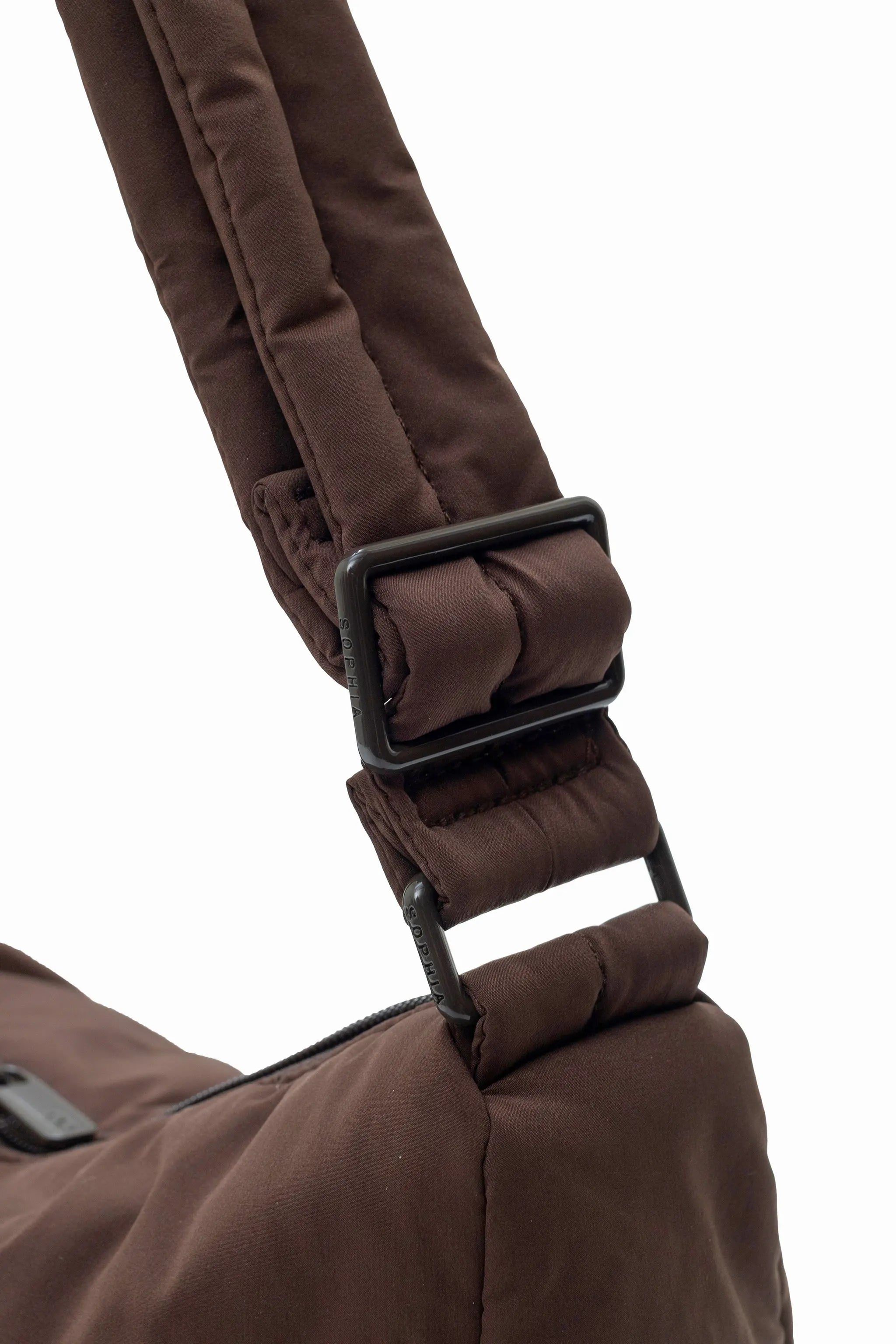 SIGNATURE POCKET CROSSBODY BAG 2.0 IN COSY CACAO 
