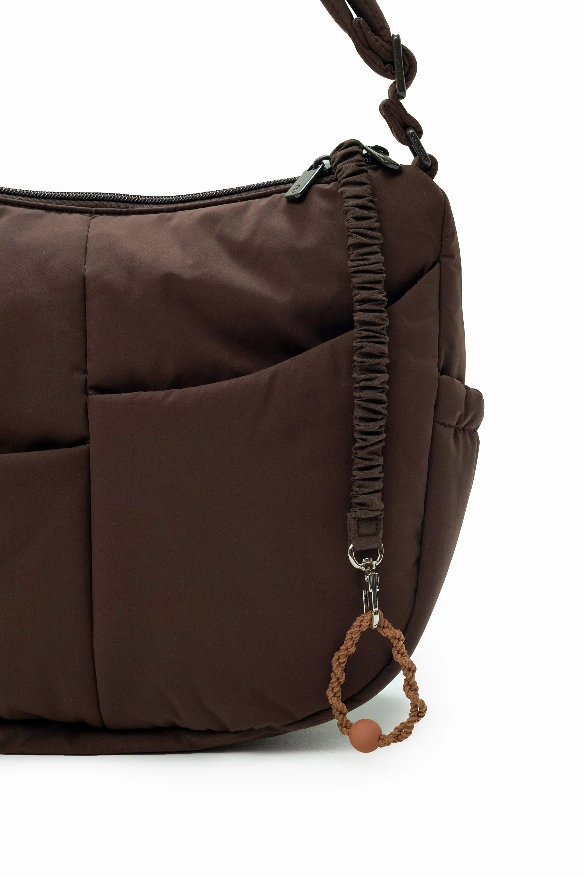 SIGNATURE POCKET CROSSBODY BAG 2.0 IN COSY CACAO 