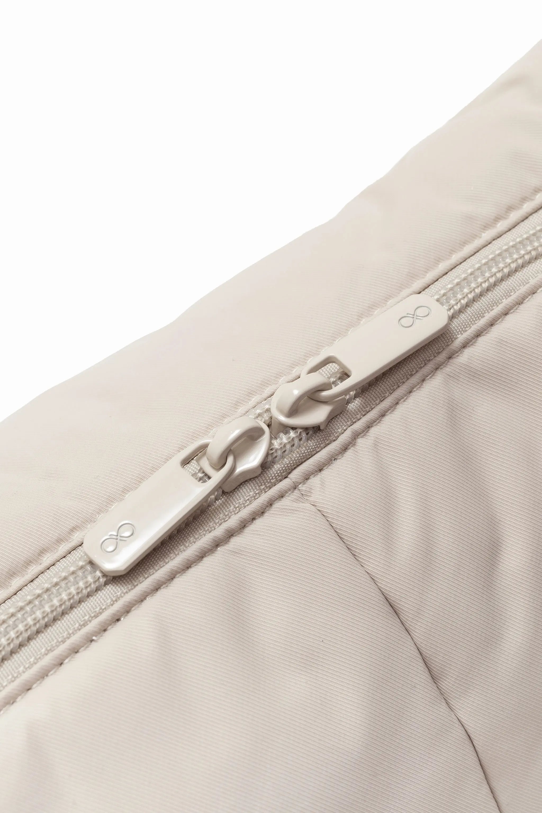 SIGNATURE POCKET CROSSBODY BAG 2.0 IN POSH OAT 