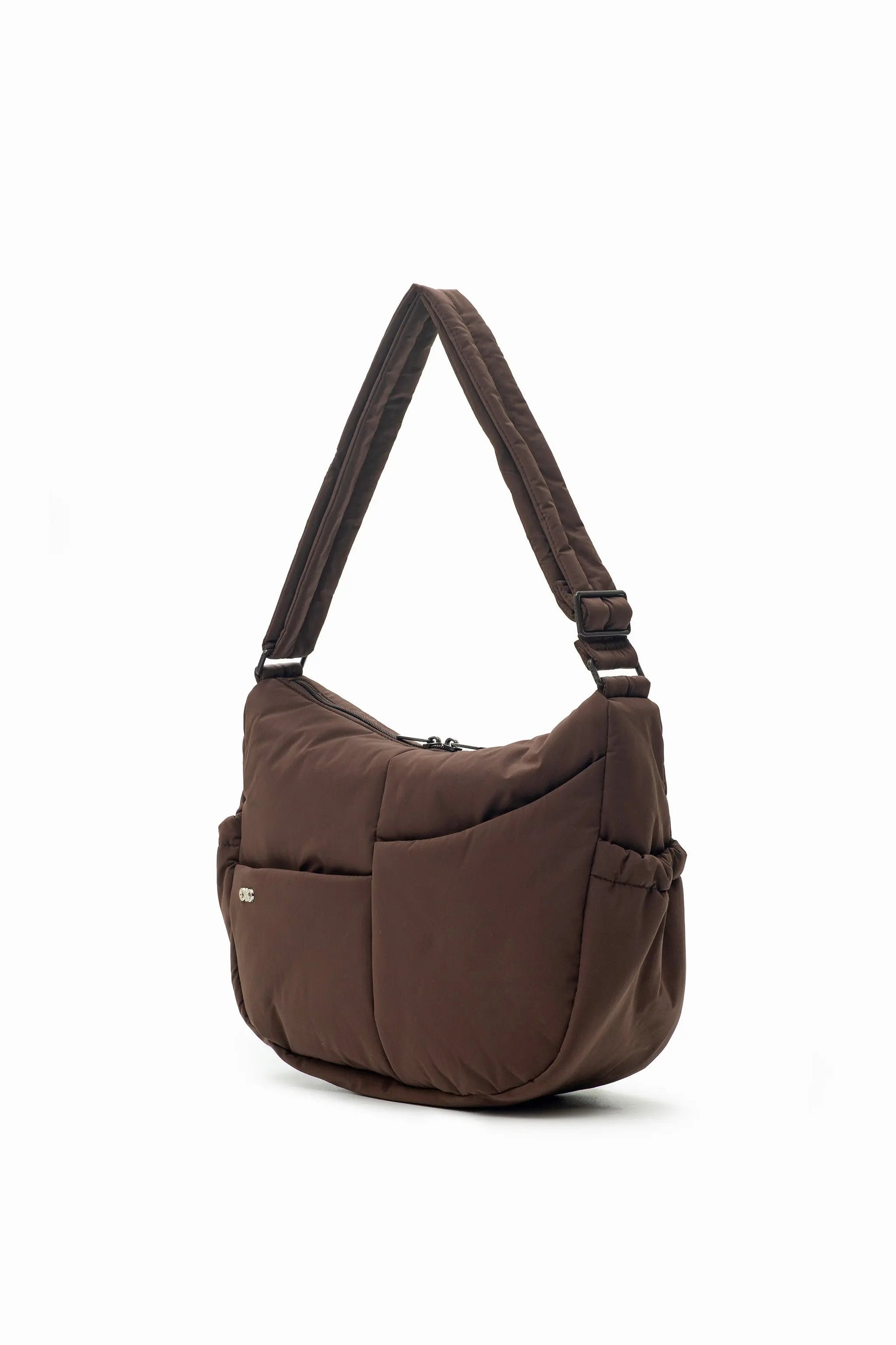 SIGNATURE POCKET CROSSBODY BAG 2.0 IN COSY CACAO 