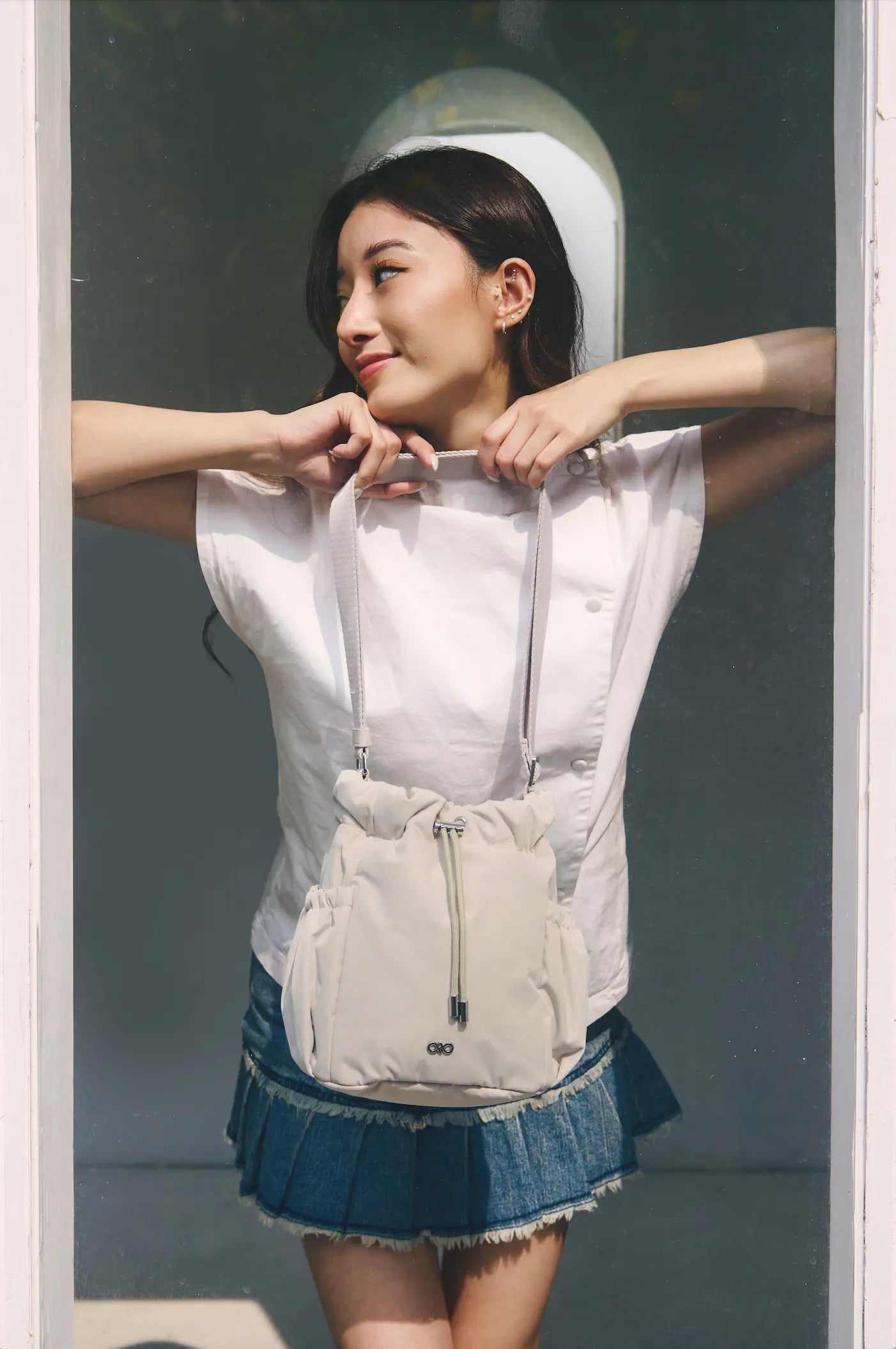 COSY LUXE BUCKET BAG IN OAT 