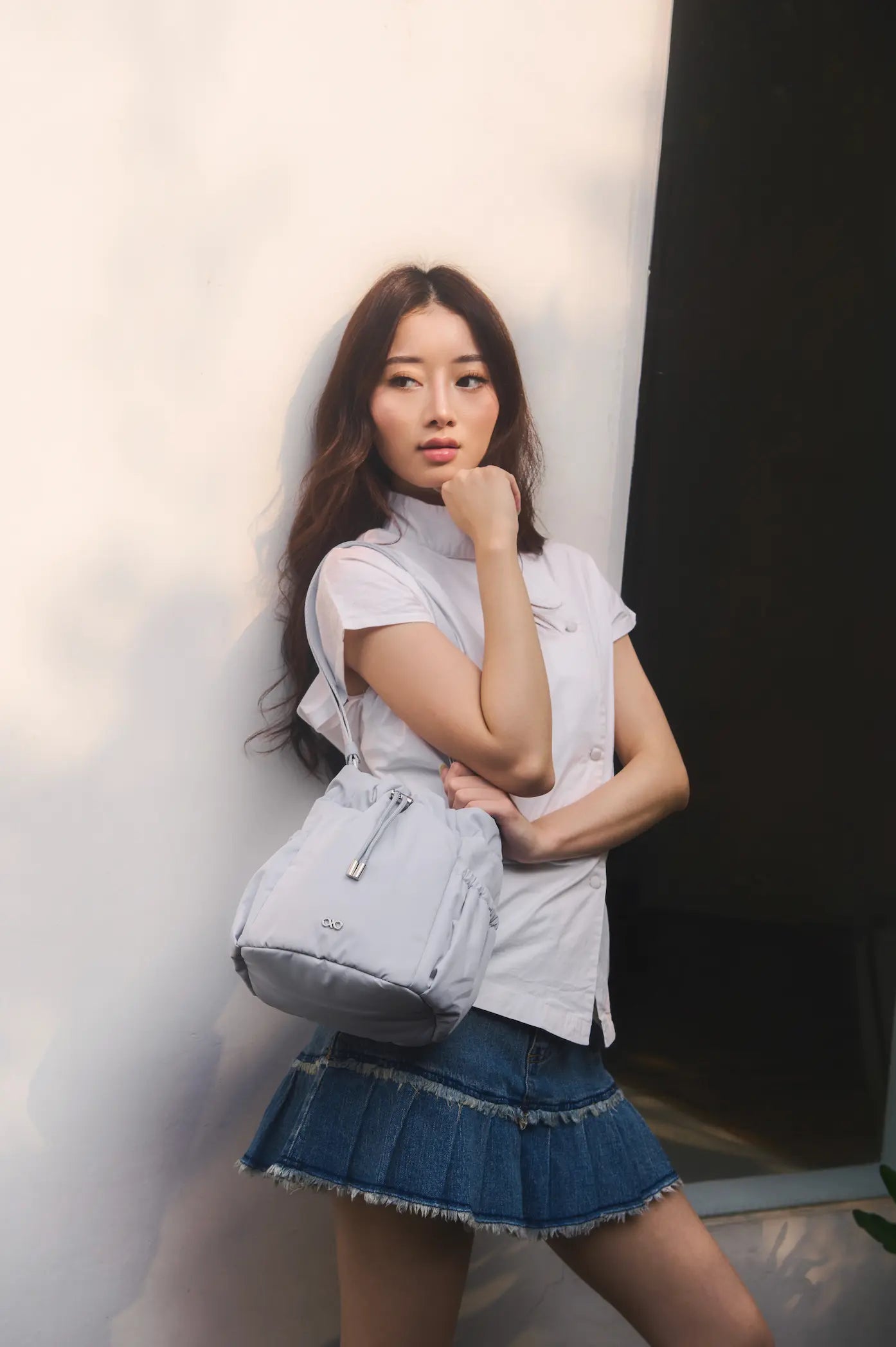 COSY LUXE BUCKET BAG IN FROST 