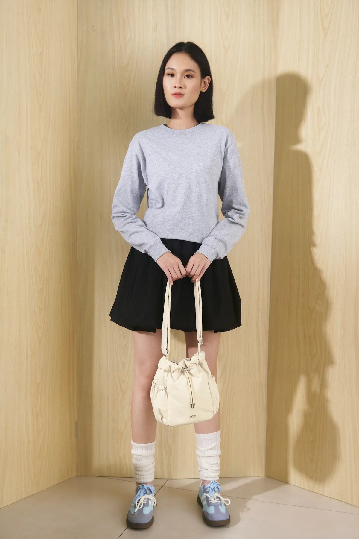 MINI COSY LUXE BUCKET BAG IN BUTTER 